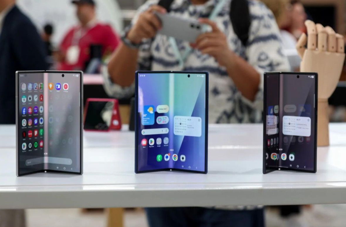 Samsung Galaxy Z Fold7. Ảnh: Bloomberg.