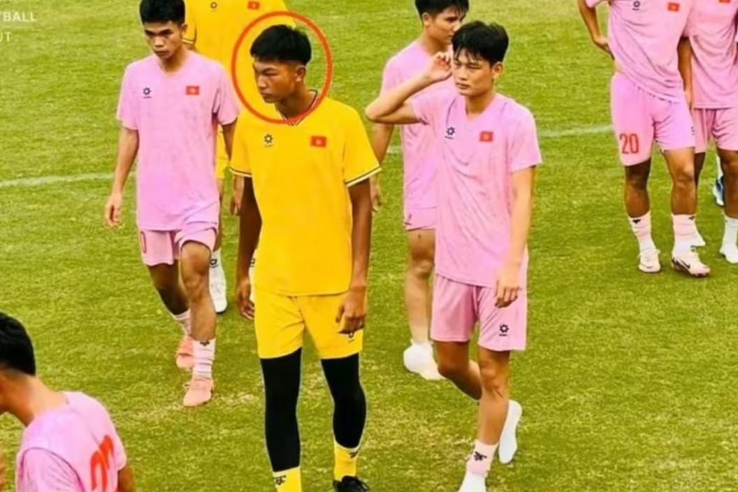 Thủ môn trẻ Nhật Ka đang thi đấu tại Nhật Bản và được triệu tập lên tuyển U19 Việt Nam.