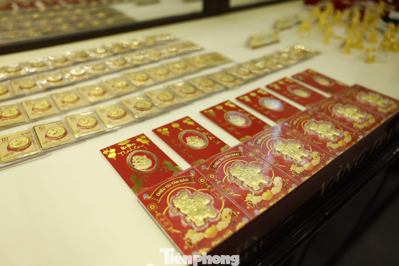 Giá vàng giảm liên tiếp những ngày qua