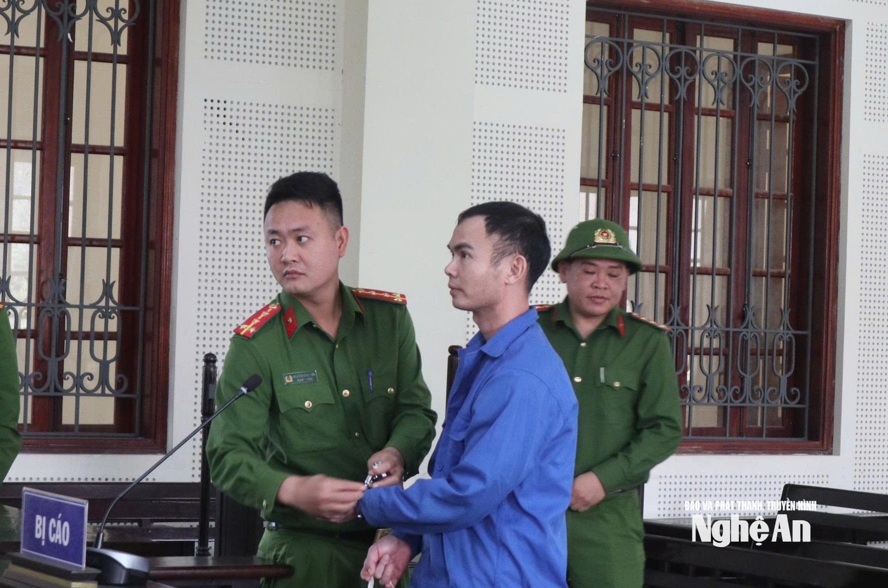 Bị cáo Nguyễn Văn Ninh lĩnh án 8 năm 6 tháng tù. Ảnh: Trần Vũ