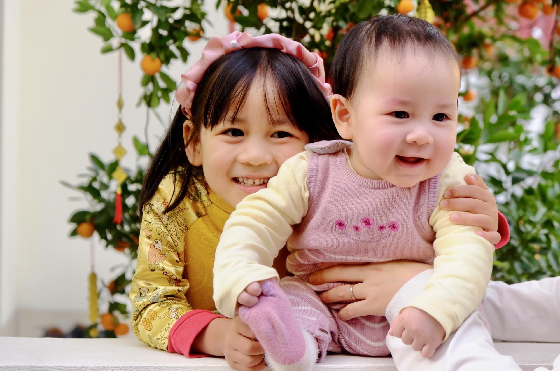 Bộ Y tế đề xuất hỗ trợ 2 triệu đồng/lần sinh cho một số nhóm phụ nữ gồm người sinh đủ 2 con trước 35 tuổi, phụ nữ ở địa phương có mức sinh thấp và dân tộc thiểu số rất ít người. Ảnh minh hoạ: TT