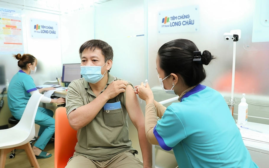 Người cao tuổi, trẻ nhỏ dưới 5 tuổi, phụ nữ có thai, người mắc bệnh mạn tính và có cơ địa suy giảm miễn dịch là nhóm có nguy cơ tăng nặng khi mắc cúm mùa.