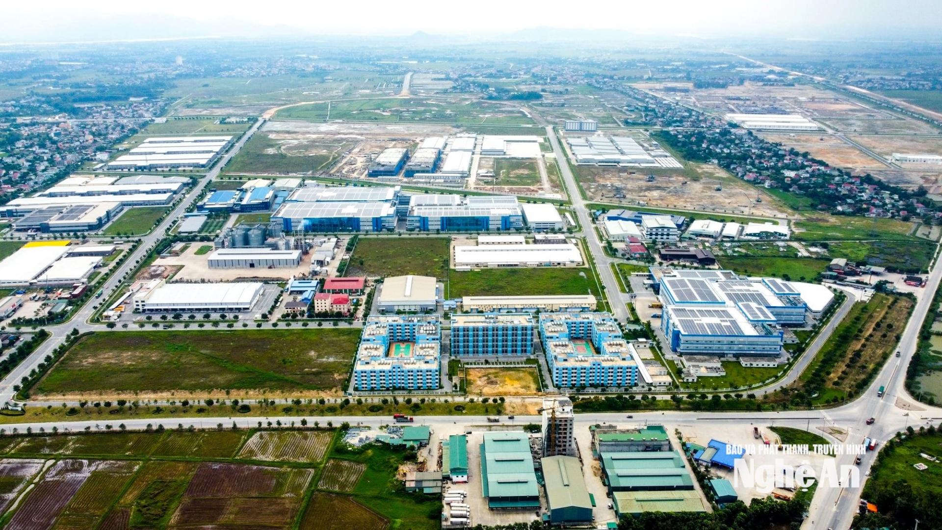 Khu công nghiệp VSIP Nghệ An trong Khu Kinh tế Đông Nam. Ảnh tư liệu: Thành Cường