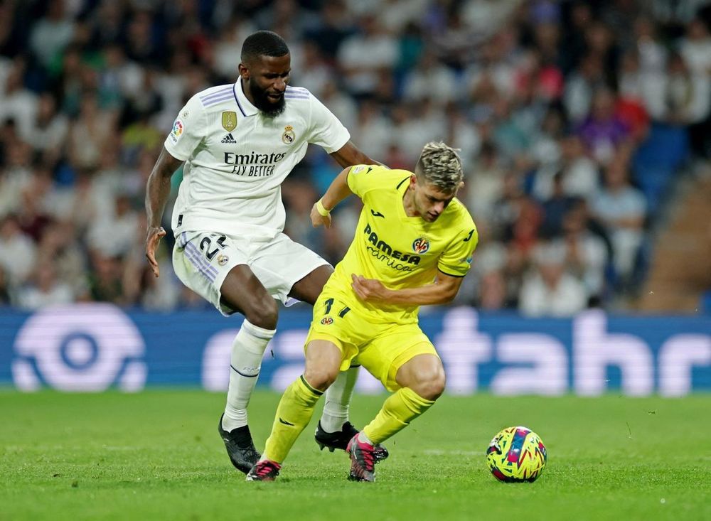 Real Madrid hai lần dẫn trước nhưng vẫn thua Villarreal. (Ảnh: Reuters).