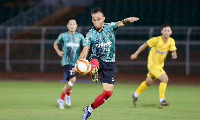 2 cựu tuyển thủ Việt Nam từng bị cấm thi đấu vĩnh viễn được giảm án