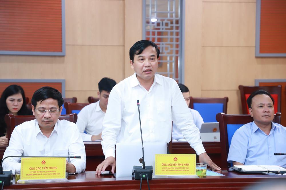 Đồng chí Nguyễn Như Khôi - Phó Chủ tịch HĐND tỉnh phát biểu tại phiên họp.
