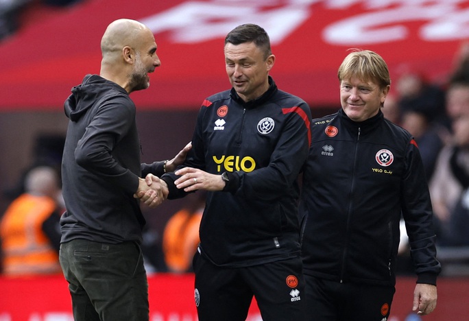 HLV Paul Heckingbottom không thất vọng vì thua đồng nghiệp Pep Guardiola