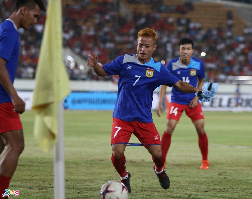 Soukaphone Vongchiengkham cũng trưởng thành từ Ezra FC.