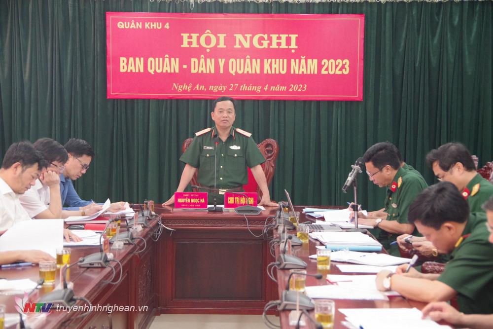 Thiếu tướng Nguyễn Ngọc Hà - Phó Tư lệnh Quân khu phát biểu kết luận hội nghị.
