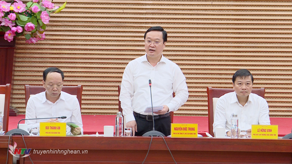 Đồng chí Nguyễn Đức Trung - Phó Bí thư Tỉnh uỷ, Chủ tịch UBND tỉnh kết luận phiên họp. 
