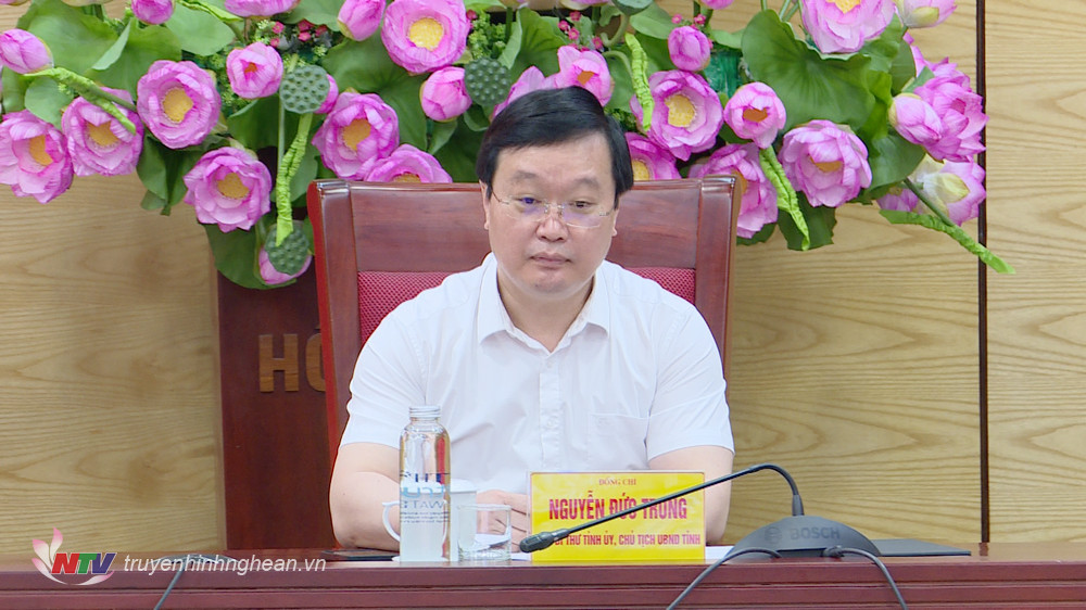 Đồng chí Nguyễn Đức Trung - Phó Bí thư Tỉnh uỷ, Chủ tịch UBND tỉnh chủ trì tại điểm cầu tỉnh Nghệ An.