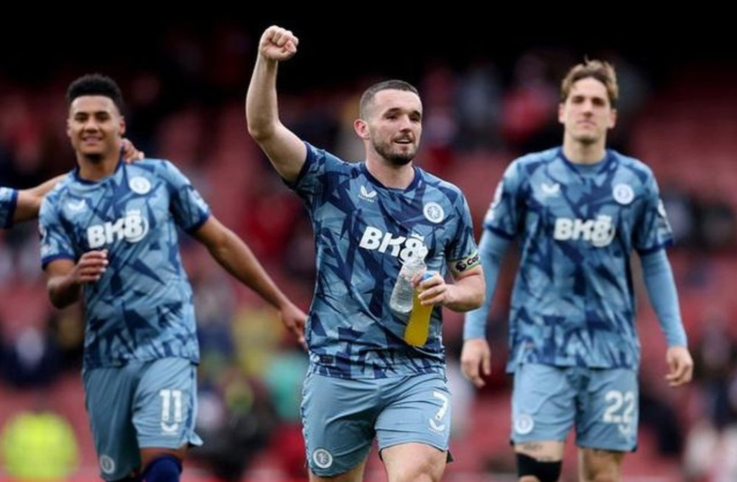 Niềm vui chiến thắng của Aston Villa khi trở lại Top 4