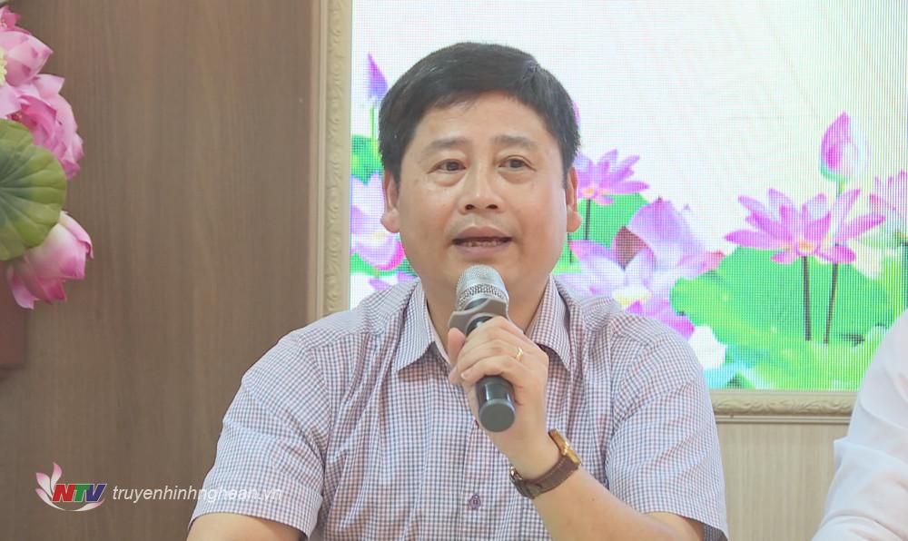 Đồng chí Trần Minh Ngọc - Giám đốc Đài PT-TH Nghệ An, Chủ tịch Hội nhà báo tỉnh phát biểu tại hội nghị.