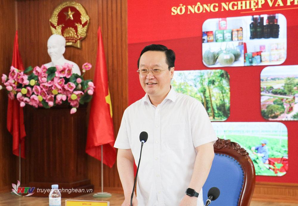 Chủ tịch UBND tỉnh Nguyễn Đức Trung phát biểu kết luận buổi làm việc.
