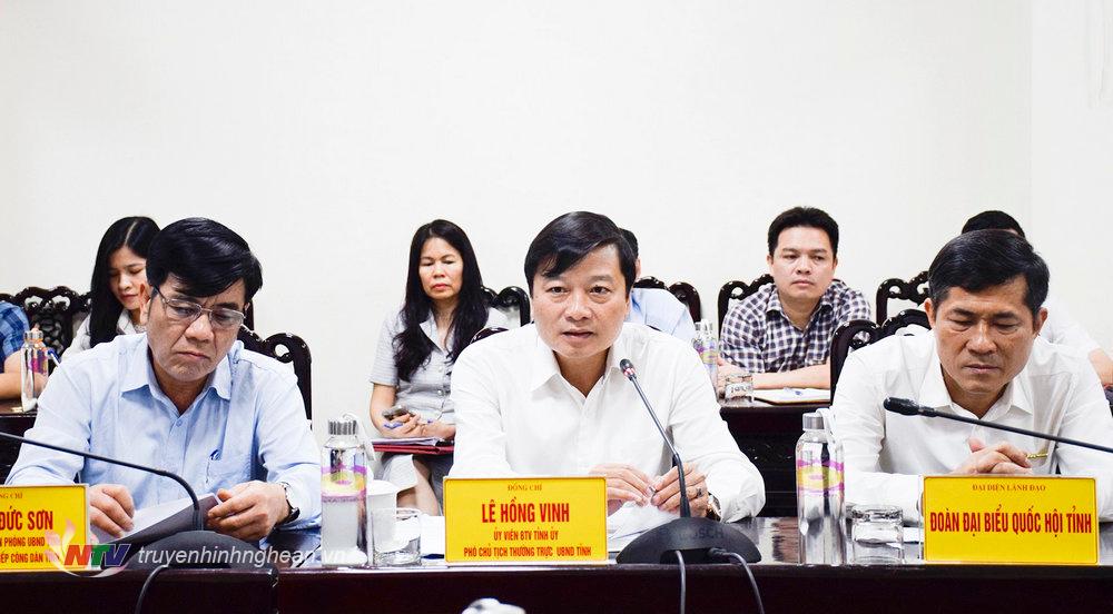 Phó Chủ tịch Thường trực UBND tỉnh Lê Hồng Vinh yêu cầu phải làm rõ nguyên nhân giao đất chậm cho người dân.