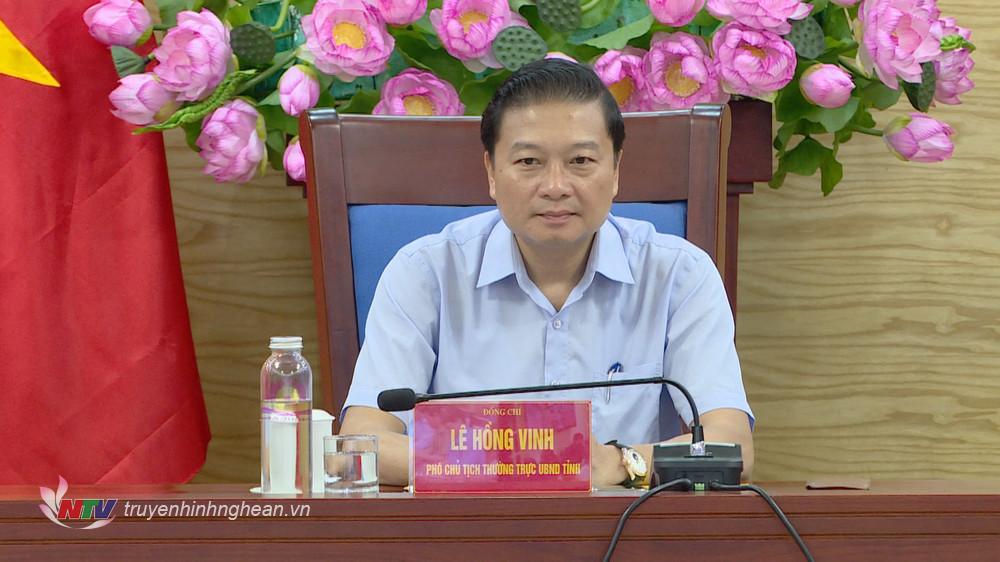 Đồng chí Lê Hồng Vinh - Uỷ viên BTV Tỉnh uỷ, Phó Chủ tịch Thường trực UBND tỉnh chủ trì tại điểm cầu Nghệ An.