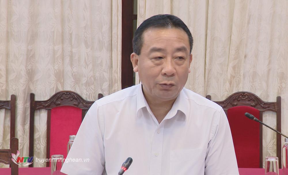 Đồng chí Nguyễn Văn Đệ - Ủy viên Ban Chấp hành Đảng bộ tỉnh, Phó Chủ tịch UBND tỉnh phát biểu tại cuộc làm việc. 