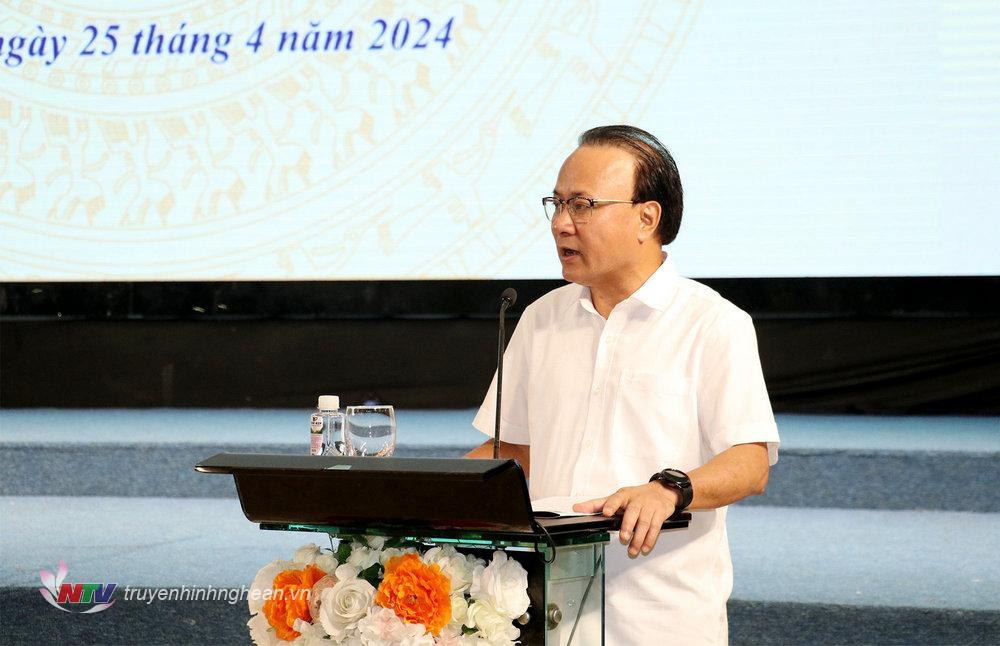 Phó Chủ tịch Thường trực HĐND tỉnh Nguyễn Nam Đình phát biểu khai mạc.