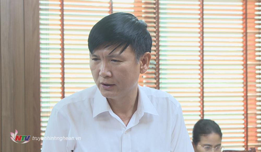 Đồng chí Nguyễn Bá Điệp - Phó Chủ tịch UBND huyện Nghi Lộc phát biểu tại cuộc làm việc.