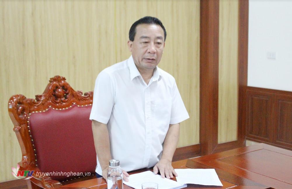 Phó Chủ tịch UBND tỉnh Nguyễn Văn Đệ phát biểu kết luận cuộc làm việc