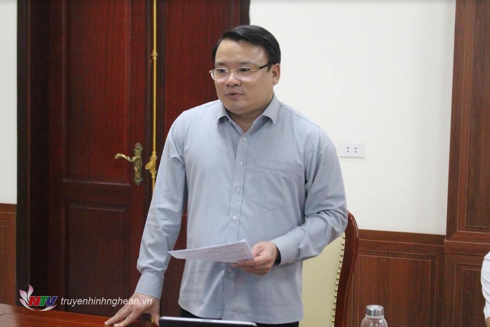 Giám đốc Sở NN&PTNT Phùng Thành Vinh phát biểu tại cuộc làm việc.