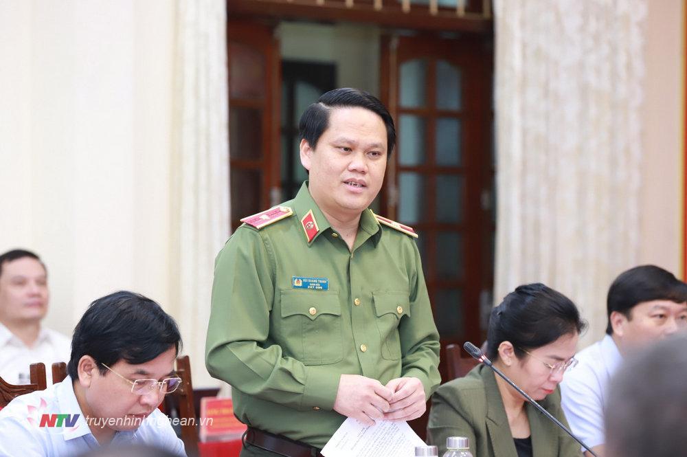 Thiếu tướng Bùi Quang Thanh - Ủy viên Ban Thường vụ Tỉnh ủy, Giám đốc Công an tỉnh phát biểu tại hội nghị. 