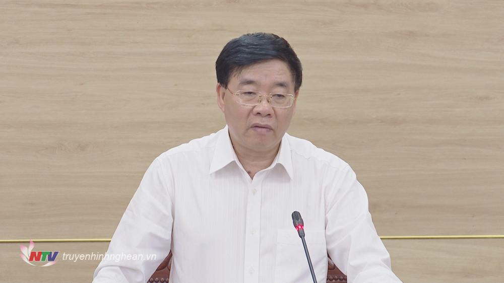 Phó Bí thư Thường trực Tỉnh uỷ Nguyễn Văn Thông phát biểu kết luận cuộc làm việc.