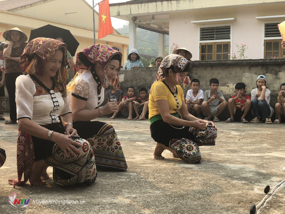 Trò chơi tò mạc lẹ trao giải nhất cho thí sinh Sầm Thị Hương 