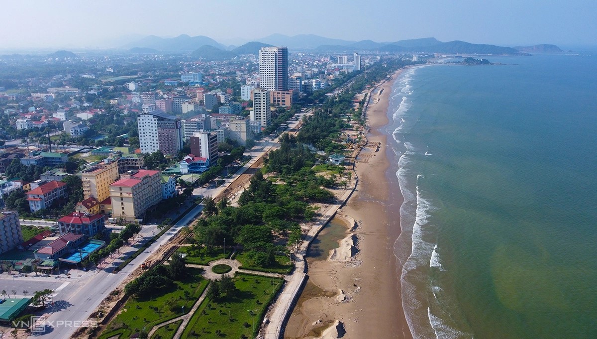 Một góc của phố biển Cửa Lò, TP Vinh.