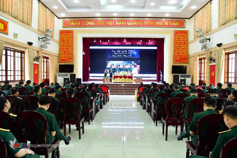 Toàn cảnh buổi lễ.