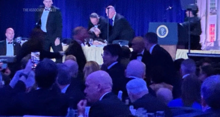 Tổng thống Donald Trump, các thành viên nội các và các nghị sĩ đều an toàn sau vụ nổ súng. Ảnh: AP