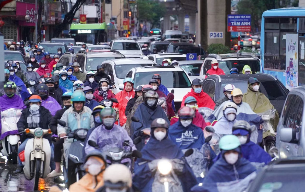 Miền Bắc tiếp tục có mưa dông trong sáng nay (29/4).v