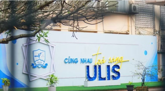 Năm 2026, Trường Đại học Ngoại ngữ (Đại học Quốc gia Hà Nội) tiếp tục tuyển sinh hệ đại học chính quy đối với thí sinh đã tốt nghiệp trung học phổ thông hoặc các hệ đào tạo tương ứng theo quy định.