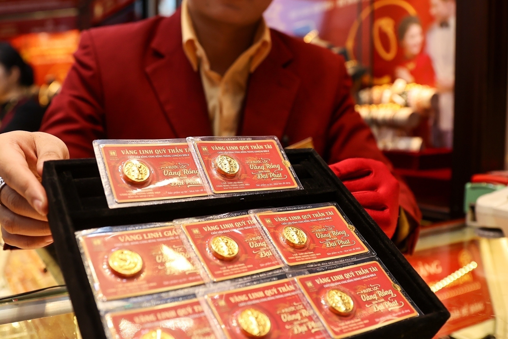 Giá vàng trong nước giảm. Ảnh: Thạch Thảo