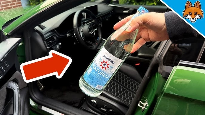 Chai nước là vật dụng quen thuộc trên ô tô, đôi khi lại tiềm ẩn nguy cơ nếu bị bỏ quên trong xe dưới trời nắng nóng. Ảnh: Internet.