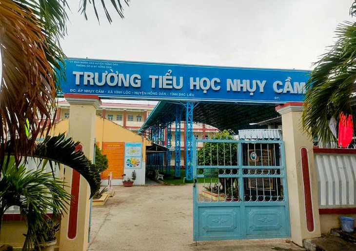 Trường Tiểu học Nhuỵ Cầm, nơi có học sinh nghi bị ngộ độc. (Ảnh: CTV)