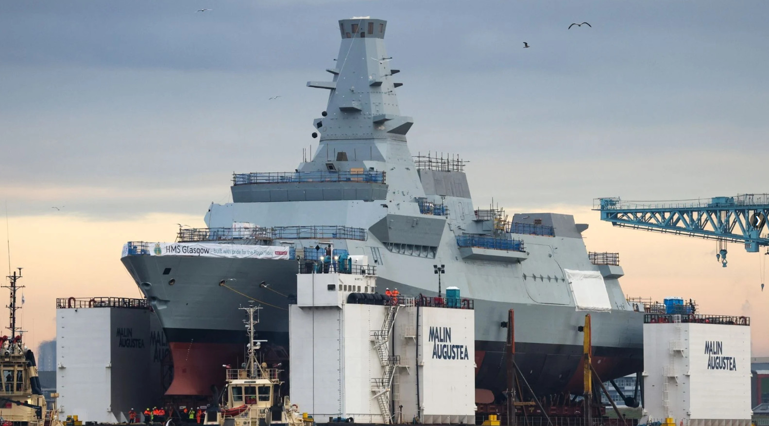 Khinh hạm HMS Glasgow của hải quân Anh vẫn đang trong giai đoạn hoàn thiện. (Ảnh: Sky News)
