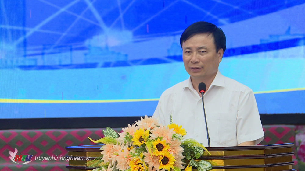 Phó Chủ tịch UBND tỉnh Bùi Đình Long phát biểu kết luận hội nghị.