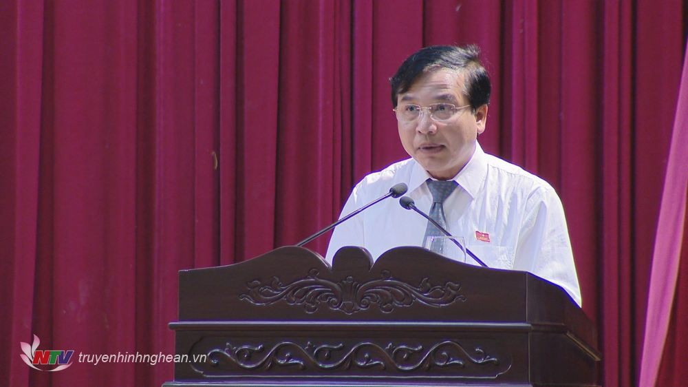 Đồng chí Nguyễn Như Khôi - Phó Chủ tịch HĐND tỉnh phát biểu tại kỳ họp.