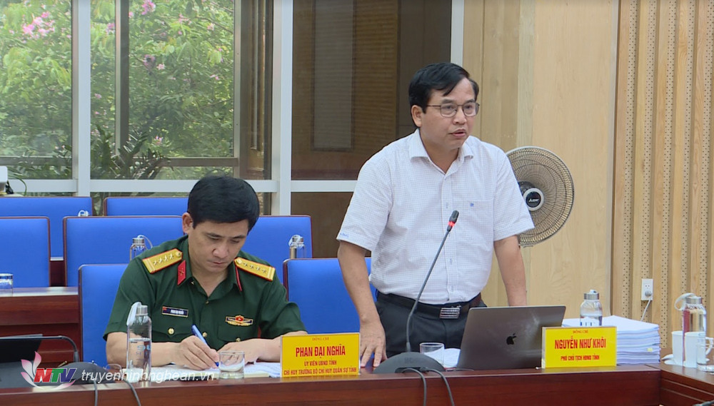Đồng chí Nguyễn Như Khôi - Phó Chủ tịch HĐND tỉnh phát biểu tại phiên họp. 