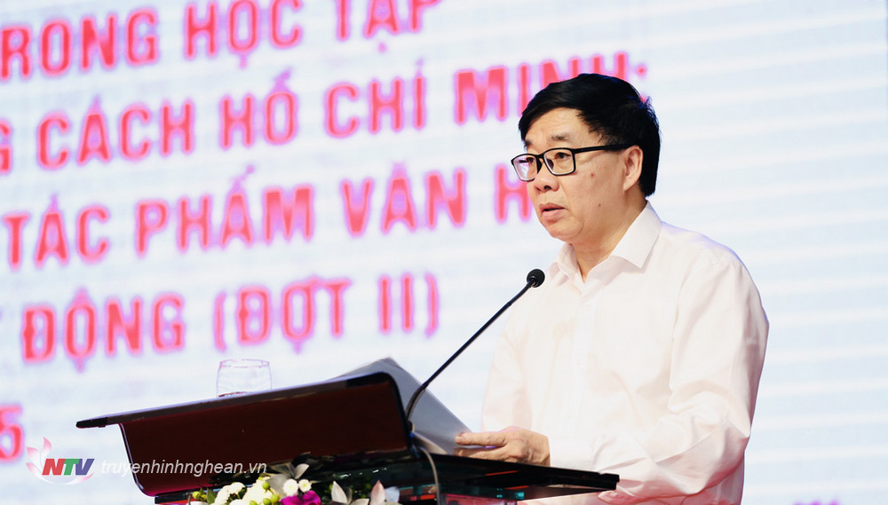 Đồng chí Nguyễn Văn Thông - Phó Bí thư Thường trực Tỉnh uỷ phát biểu tại hội nghị.