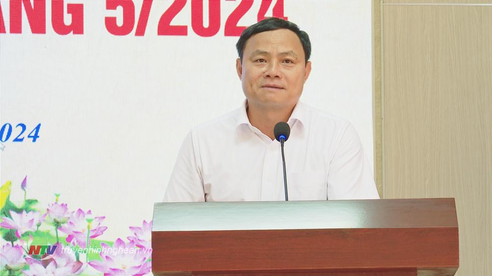 Phó trưởng Ban Tuyên giáo Tỉnh uỷ Phạm Ngọc Cảnh phát biểu tại hội nghị.