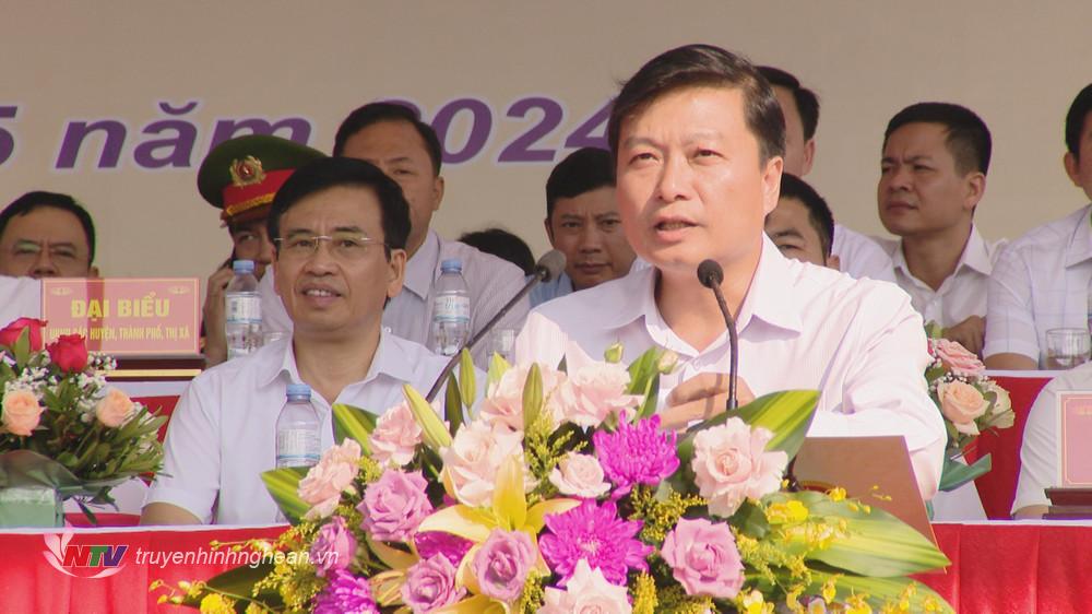 Phó Chủ tịch Thường trực UBND tỉnh Lê Hồng Vinh phát biểu tại hội thi.
