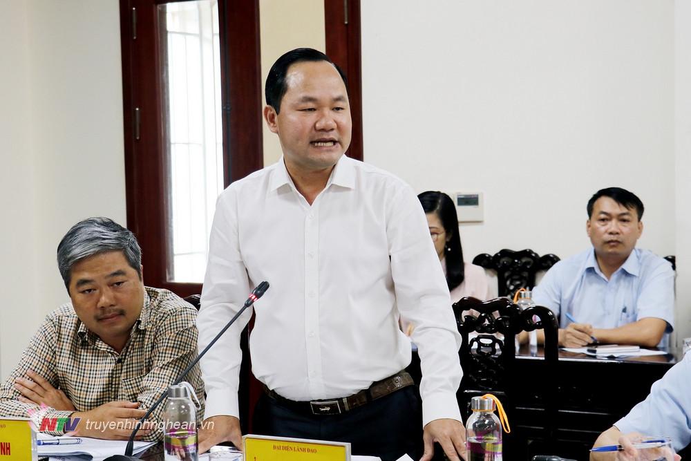 Giám đốc Sở TN&MT Hoàng Quốc Việt phát biểu tại buổi tiếp công dân.
