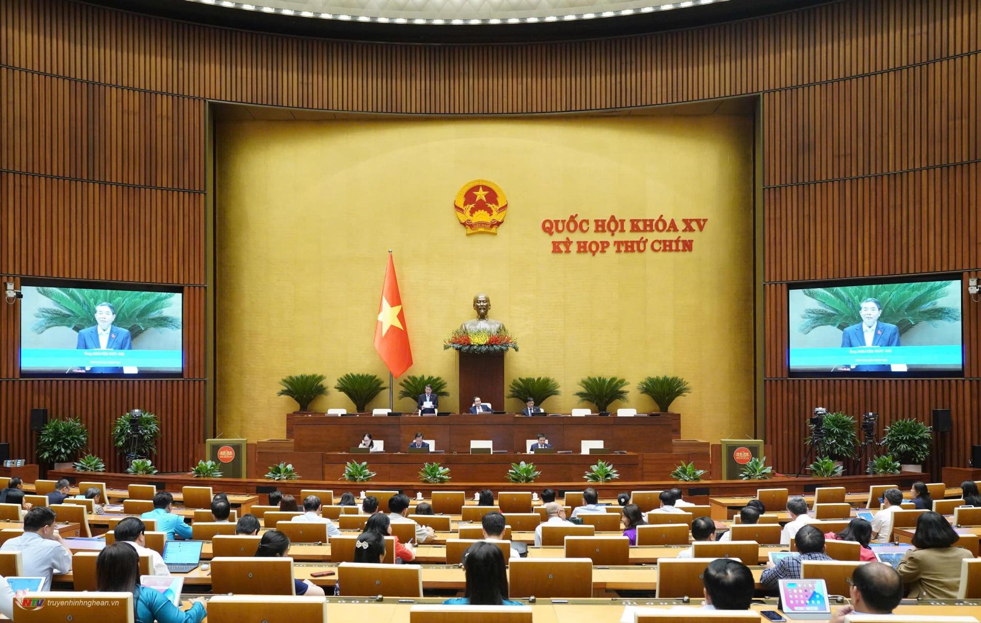 Quang cảnh phiên làm việc chiều 13/5 tại Hội trường Diên Hồng, Nhà Quốc hội.