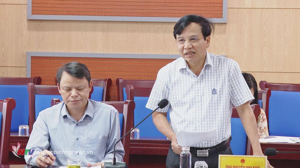 Đồng chí Nguyễn Như Khôi - Phó Chủ tịch HĐND tỉnh phát biểu tại phiên họp.