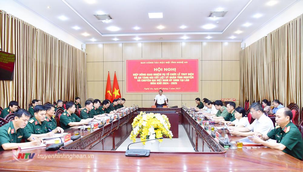 Toàn cảnh hội nghị.