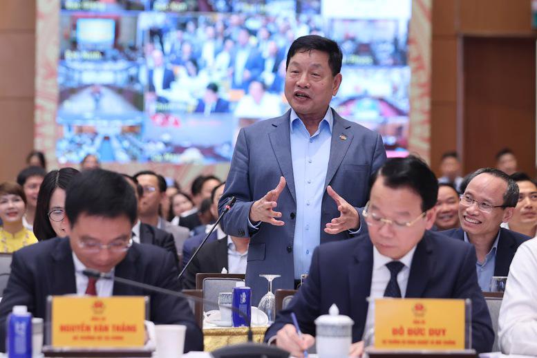 Ông Trương Gia Bình, Trưởng Ban Nghiên cứu phát triển kinh tế tư nhân trực thuộc Hội đồng tư vấn cải cách thủ tục hành chính, phát biểu.