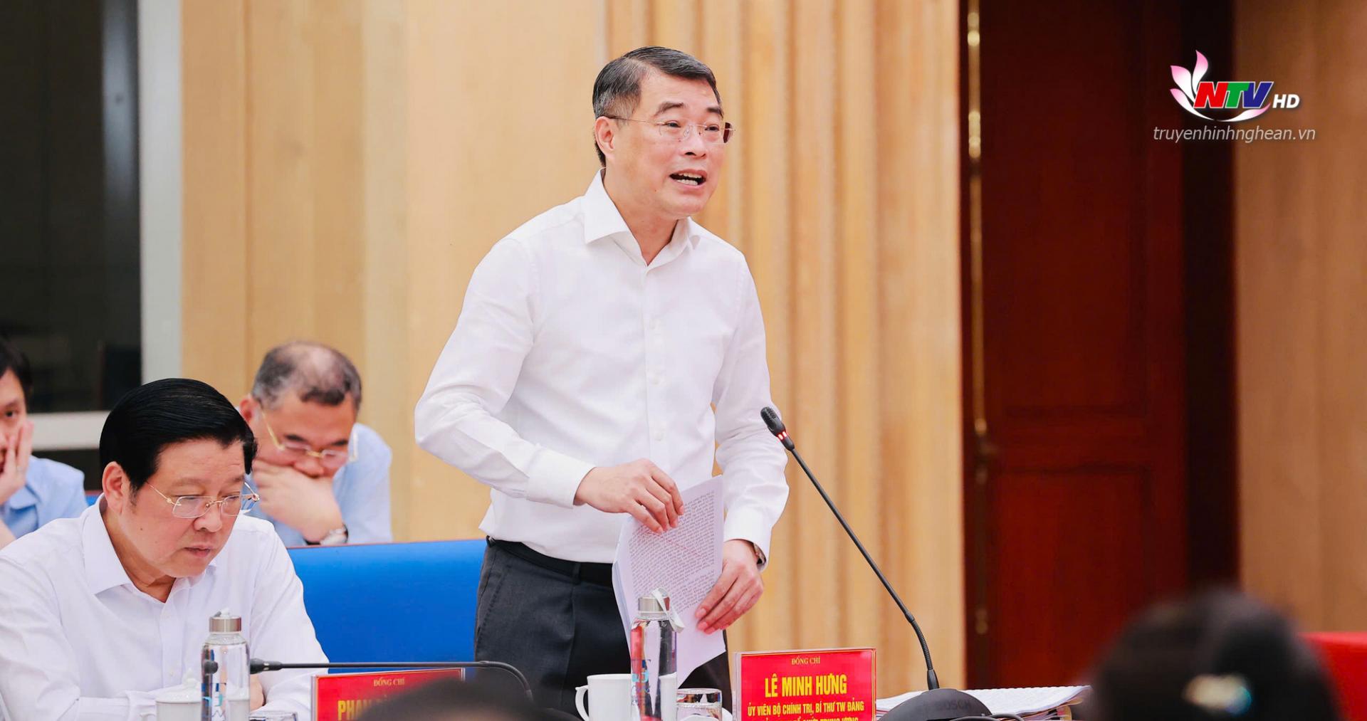 Đồng chí Lê Minh Hưng - Ủy viên Bộ Chính trị, Bí thư Trung ương Đảng, Trưởng Ban Tổ chức Trung ương phát biểu tại cuộc làm việc.