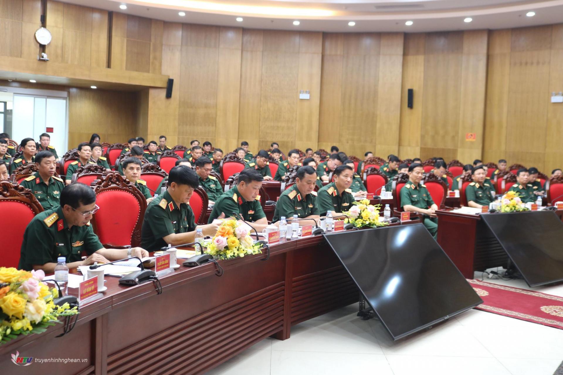 Các đại biểu dự hội nghị.